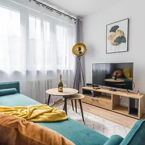 https://uroczy-apartament-2-pokoje-10-min-do-morza.sopothotels.com